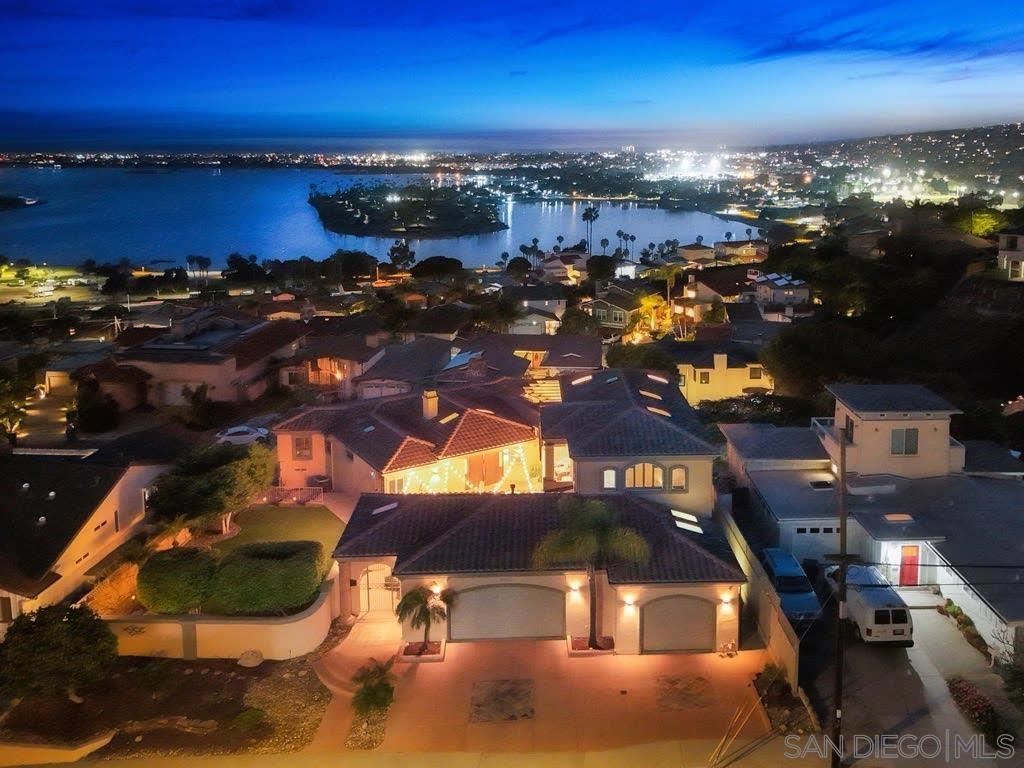 MLS #250033153SD img 8