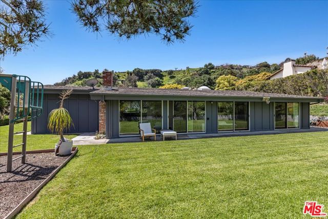Drew Fenton | 16633 Bienveneda Place Pacific Palisades CA | MLS: 7170214