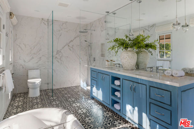 540 Mount Washington Drive, Los Angeles CA: https://media.crmls.org/mediaz/ae0eeb24-9369-433a-aad1-6729440d47c0.jpg