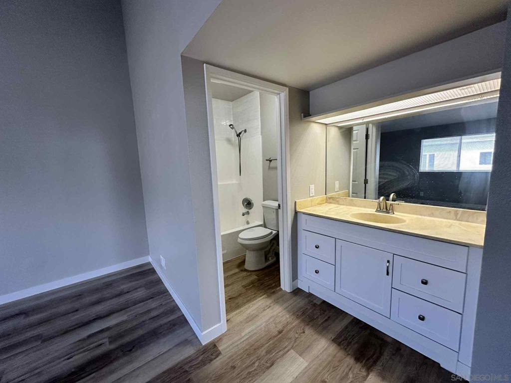 MLS #250037927SD image #17