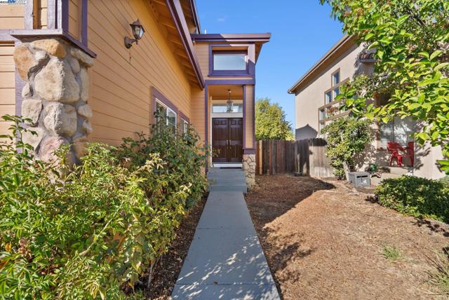2205 Mark Twain, Antioch CA: https://media.crmls.org/mediaz/ae1047a9-0e48-4c7d-8a36-ebc58ad72171.jpg