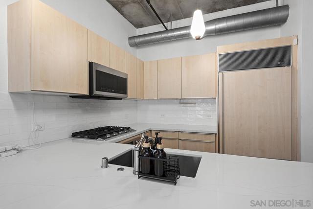 877 Island Avenue, San Diego CA: https://media.crmls.org/mediaz/ae11d031-d470-42e4-acad-f47f8e333603.jpg