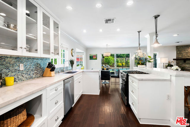 3256 Berry Drive photo 8