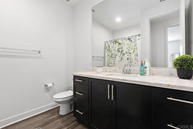 Image 32 of 61 For 3143 Asto Place