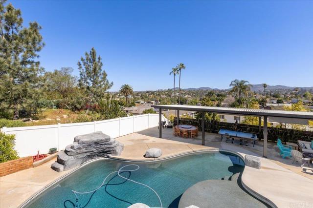 Detail Gallery Image 18 of 47 For 524 Morningside Dr, Vista,  CA 92084 - 3 Beds | 2 Baths