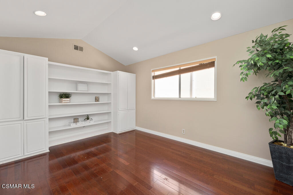 MLS #225003209 img 10