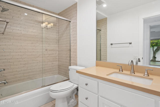 4531 Coolhaven Court, Westlake Village CA: https://media.crmls.org/mediaz/ae14b9f6-4a71-41dd-a887-41c5a0a91552.jpg