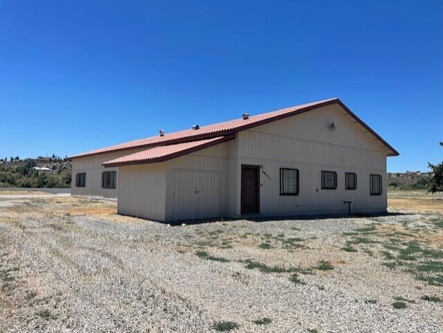 49275 Flightline Way, Aguanga CA: https://media.crmls.org/mediaz/ae14e75e-e003-49e5-9357-a73a7e95b2de.jpg