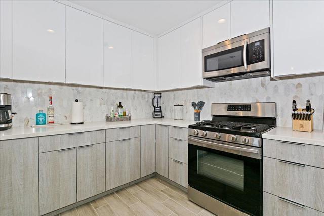 08-Kitchen