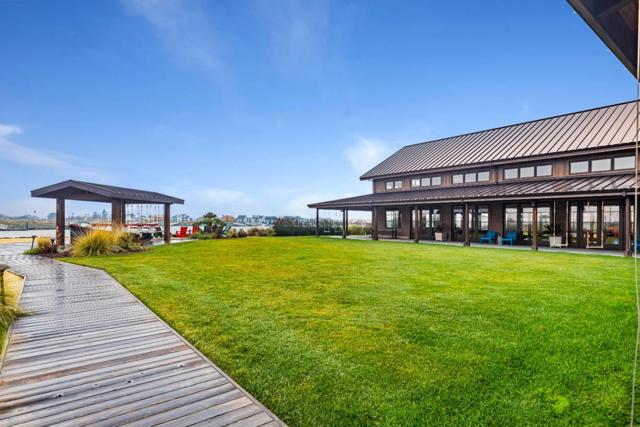 290 Waterside Place, Bethel Island CA: https://media.crmls.org/mediaz/ae15752d-7b38-4173-a8e7-9ef0bb63a939.jpg