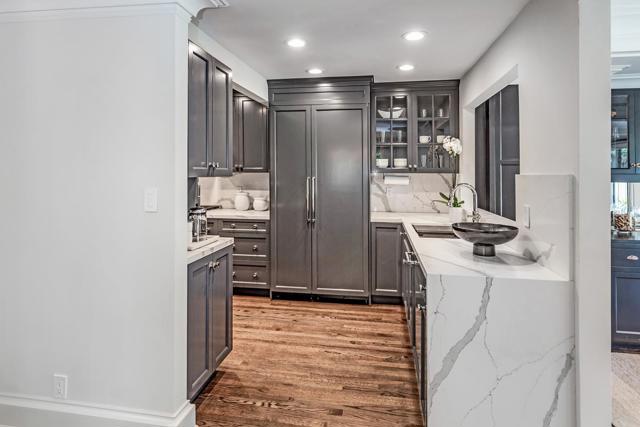 410 Sand Hill Circle, Menlo Park CA: https://media.crmls.org/mediaz/ae15979e-23ff-43a2-aa47-362fac2c715a.jpg