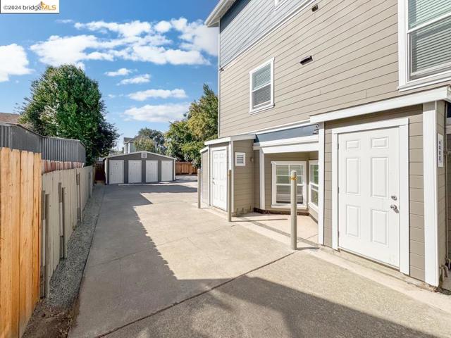 Image 1 of 25 For 2060 San Antonio Ave