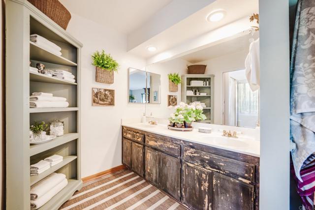 Detail Gallery Image 17 of 29 For 23804 Oak Meadow, Ramona,  CA 92065 - 3 Beds | 2 Baths