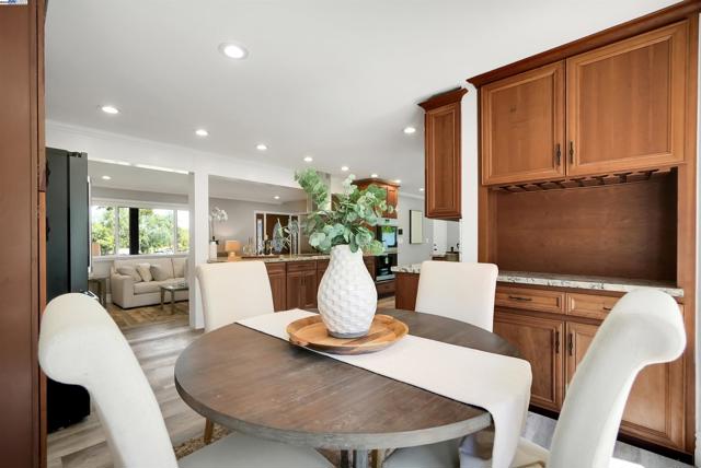 2698 Million Ct, San Jose CA: https://media.crmls.org/mediaz/ae172734-b913-4808-82bd-b18d8151036b.jpg