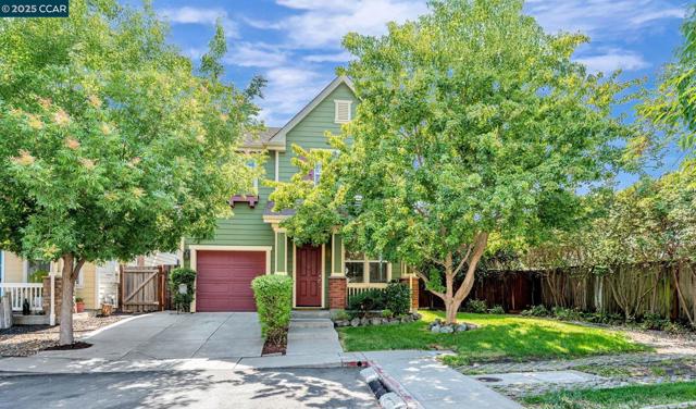 2 Corvina Ct, American Canyon CA: https://media.crmls.org/mediaz/ae17505c-7b02-4d80-806a-0d8ef657dd7f.jpg