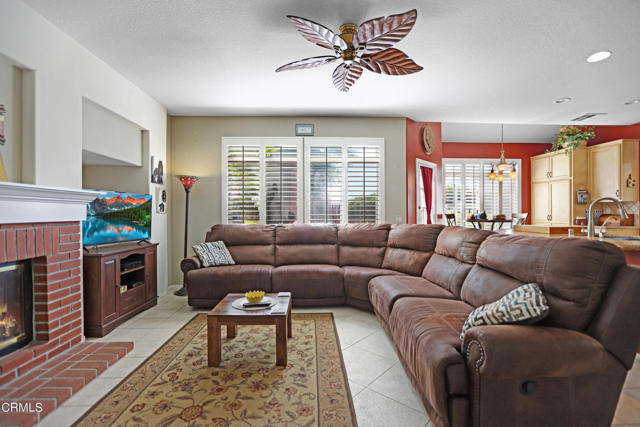 Detail Gallery Image 5 of 34 For 539 Mockingbird Ln, Fillmore,  CA 93015 - 3 Beds | 2/1 Baths