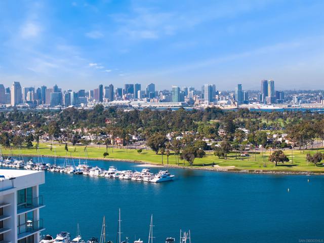 1830 Avenida Del Mundo, Coronado CA: https://media.crmls.org/mediaz/ae1ab321-f4a3-4727-81b4-bffea5334575.jpg