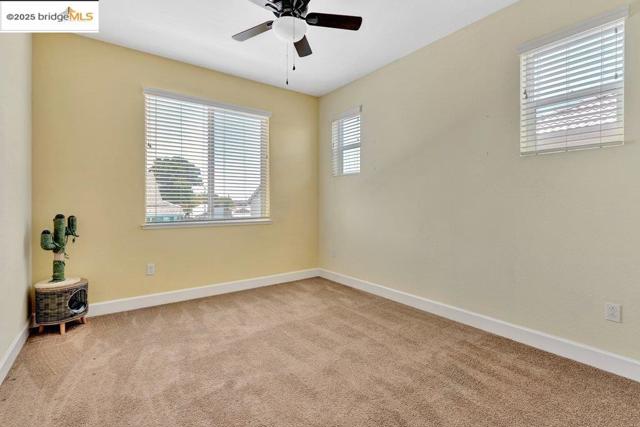 4670 Fuschia Way, Oakley CA: https://media.crmls.org/mediaz/ae1be62a-4f2e-483a-8a22-b0a6778b0805.jpg