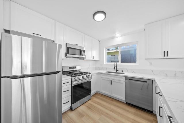 Image 7 of 66 For 378 7th Street