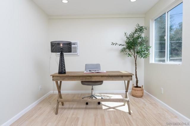 Image 41 of 75 For 12325 Lemoncrest Drive