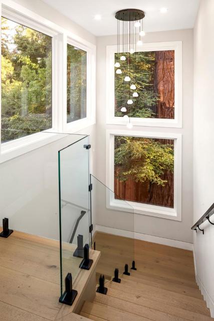 1080 Creek Drive, Menlo Park CA: https://media.crmls.org/mediaz/ae1d3be4-e45e-4d14-9b35-01e68c9939fe.jpg
