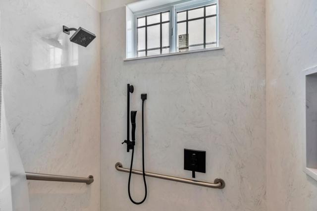 10055 Foothill Avenue, Gilroy CA: https://media.crmls.org/mediaz/ae1e0738-55d2-40c0-b469-71f80cf8ea13.jpg