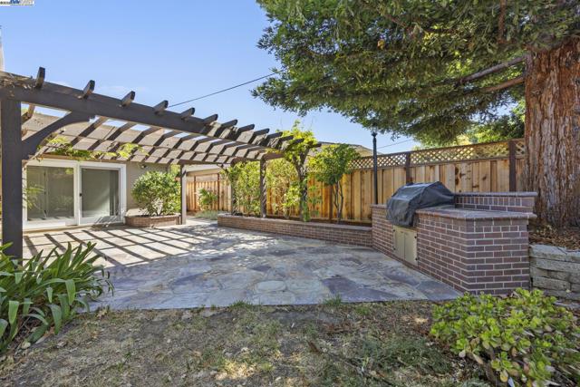 4580 Theresa Ave, Fremont CA: https://media.crmls.org/mediaz/ae1e2113-4d8e-4941-b153-8ece587d4486.jpg