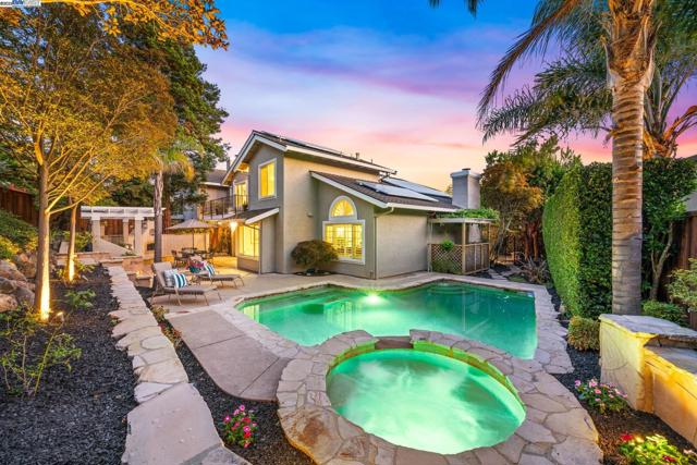 639 Canyon Crest Rd East, San Ramon CA: https://media.crmls.org/mediaz/ae1e5700-7be3-4e4f-b627-0d925ed762fd.jpg