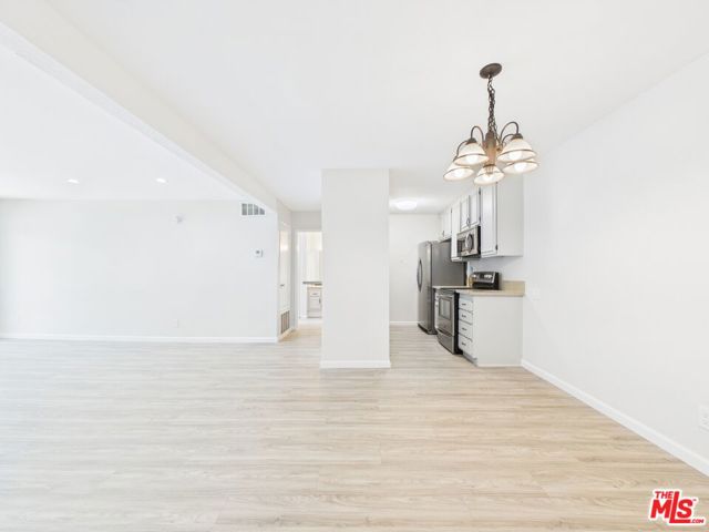 5460 White Oak Avenue, Encino CA: https://media.crmls.org/mediaz/ae1ea01f-df80-4d42-9236-2b2bba301a35.jpg