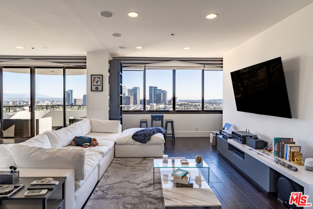 10560 Wilshire Boulevard #1706