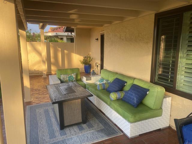 17788 Caminito Balata, San Diego CA: https://media.crmls.org/mediaz/ae1eb666-1e78-4caf-baae-a38b381d25b0.jpg