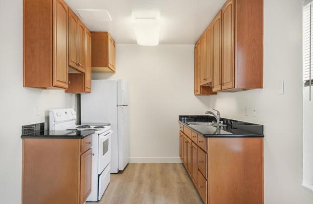 Image 10 of 13 For 1523 Schiller Street