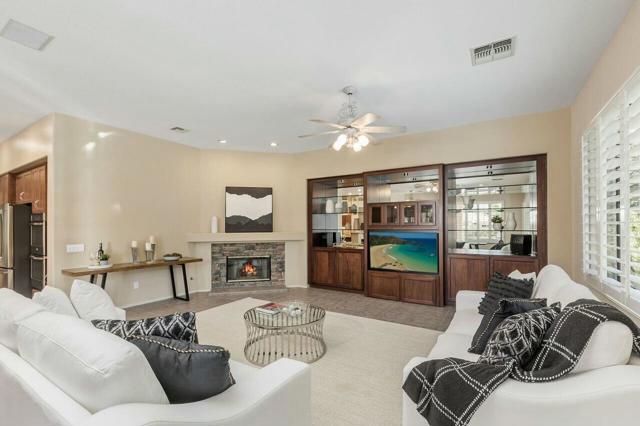63 San Marino Circle, Rancho Mirage CA: https://media.crmls.org/mediaz/ae1ebe39-aa95-4e4f-99e9-f098d59eca64.jpg