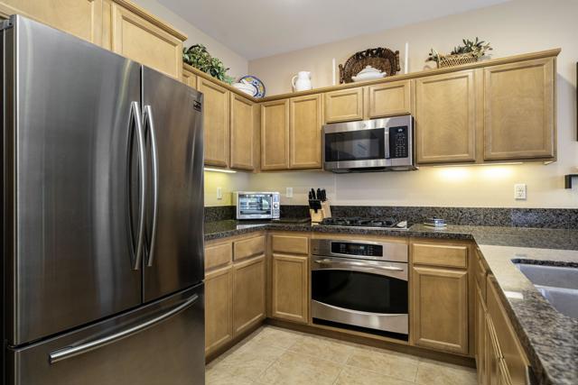 81497 Golden Poppy Way, La Quinta CA: https://media.crmls.org/mediaz/ae1f07f9-c824-4af0-b4b5-00217770a9a3.jpg