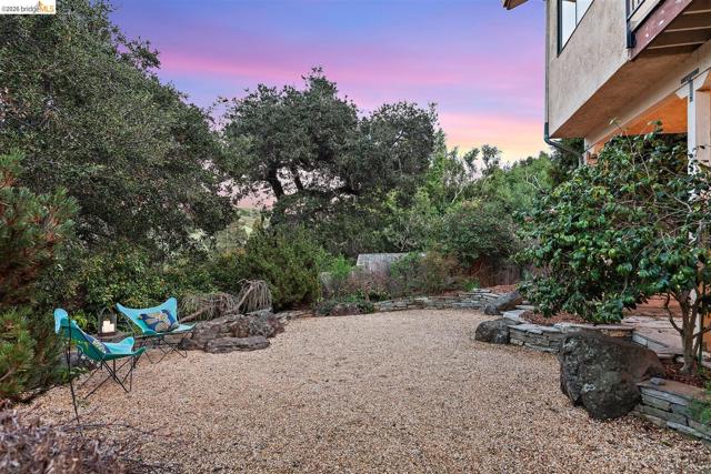 6065 Dimm Way, Richmond CA: https://media.crmls.org/mediaz/ae1f29cd-2d43-4550-af4a-1eec5cb41078.jpg