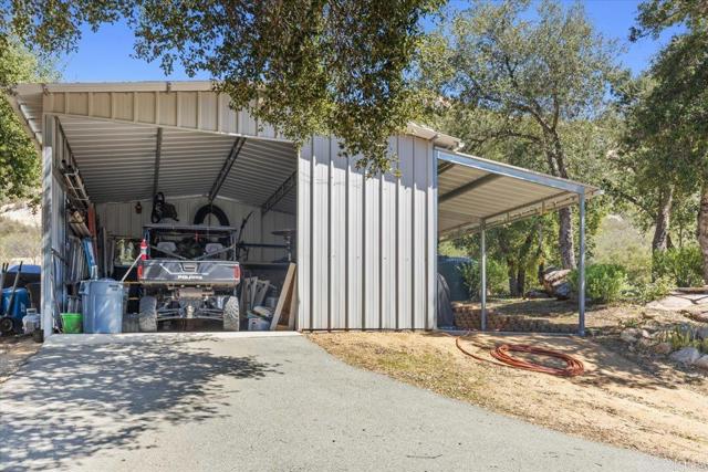 10499 Highway 79, Descanso CA: https://media.crmls.org/mediaz/ae204a7b-8507-4423-bc1c-626a0c91ecc9.jpg