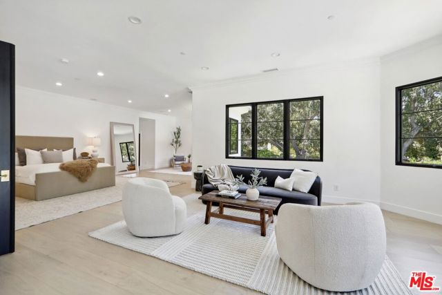 4261 Temma Court, Calabasas CA: https://media.crmls.org/mediaz/ae206bca-ffbd-4409-8746-5ac2ae350bf6.jpg