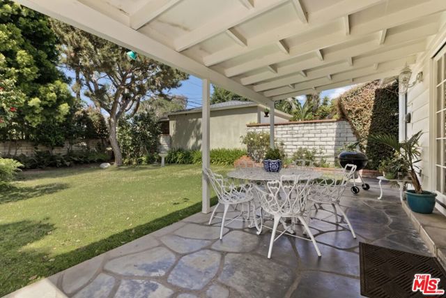 1001 Iliff Street, Pacific Palisades, California 90272, 5 Bedrooms Bedrooms, ,2 BathroomsBathrooms,Single Family Residence,For Sale,Iliff,24412083