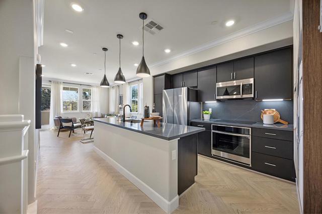 21061 Story Street, Castro Valley CA: https://media.crmls.org/mediaz/ae216525-d8ee-4c64-902d-9a7810e49b48.jpg