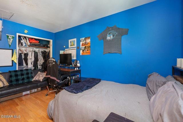 1076 Calle Contento, Thousand Oaks CA: https://media.crmls.org/mediaz/ae22525b-db67-4fec-86e0-0292882b4f7f.jpg