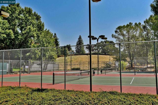101 Stowbridge Ct., Danville CA: https://media.crmls.org/mediaz/ae22db16-5954-4d29-9fee-586bd5c02f0b.jpg