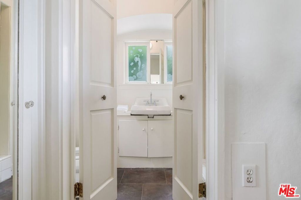 MLS #26848697 image #35