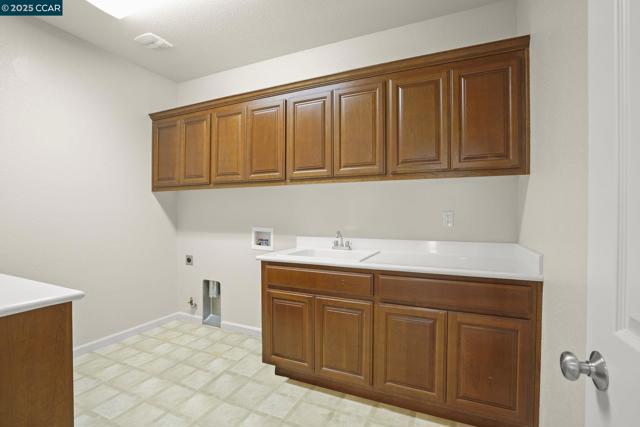 507 Livingston Court, Discovery Bay CA: https://media.crmls.org/mediaz/ae24ff9c-353f-4c68-9de2-551d7dda953f.jpg