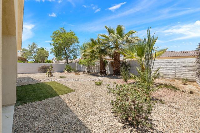 80598 Avenida San Felipe, Indio CA: https://media.crmls.org/mediaz/ae25086f-6bd7-4b01-a0a1-7ecd9ad46677.jpg