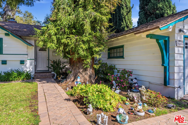 16809 Armstead Street photo 3