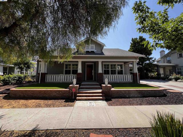 2344 Treadwell St, Livermore CA: https://media.crmls.org/mediaz/ae25b772-ebcf-4b22-8fbb-5ca87074b381.jpg