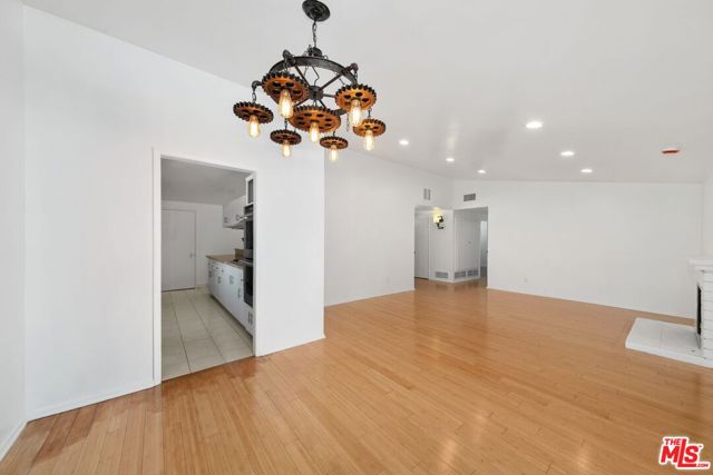 20553 Califa Street, Woodland Hills CA: https://media.crmls.org/mediaz/ae25f354-90c7-4bdc-ac25-fe81286f1375.jpg