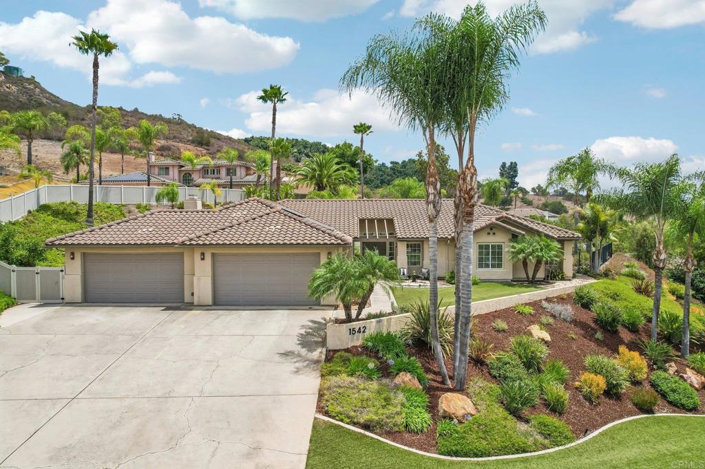 1542 Glasgow Ln - photo 3