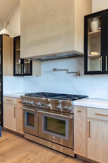 150 Brookwood Road, Woodside CA: https://media.crmls.org/mediaz/ae269fe7-1413-4769-9e22-ab8aea50dc2c.jpg