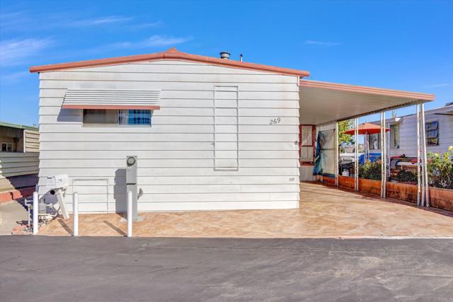 269 Quail Lane, Oceanside CA: https://media.crmls.org/mediaz/ae26f321-f133-42df-8c18-94ece8752265.jpg